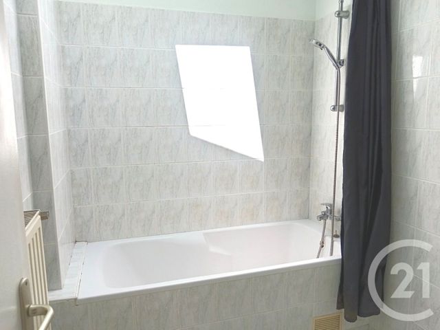 Appartement T3 à vendre - 3 pièces - 72.0 m2 - PLUVIGNER - 56 - BRETAGNE - Century 21 Aequitas Immobilier